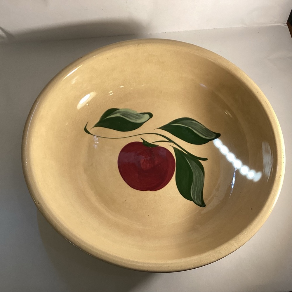 Watt Vintage pasta spaghetti bowl Apple pattern